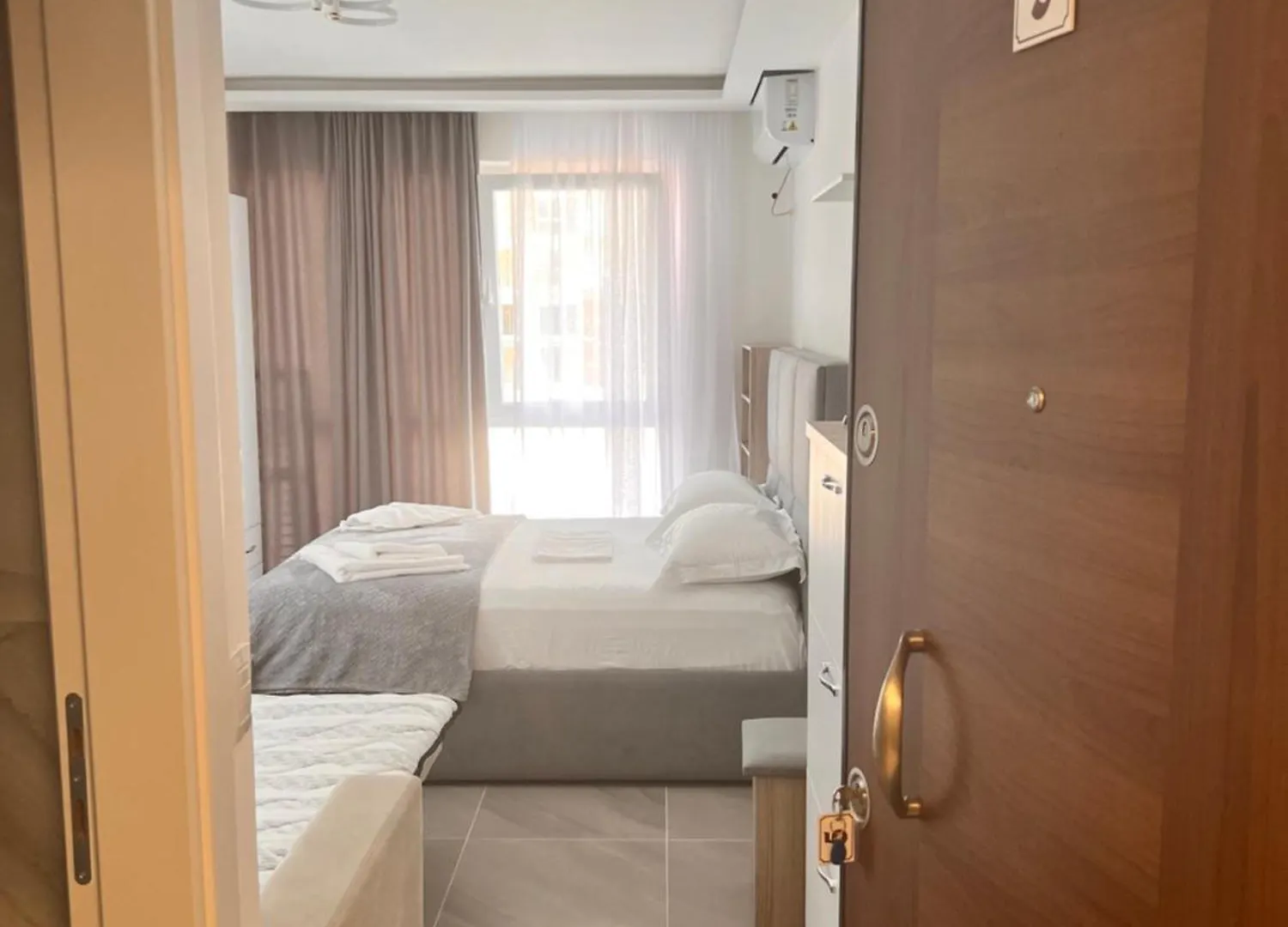D&D Hotel Shengjin